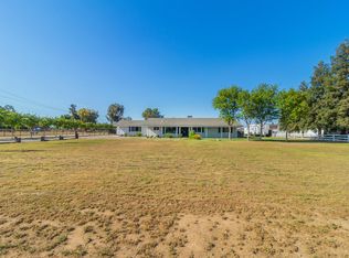 7116 E Clinton Ave, Fresno, CA 93737