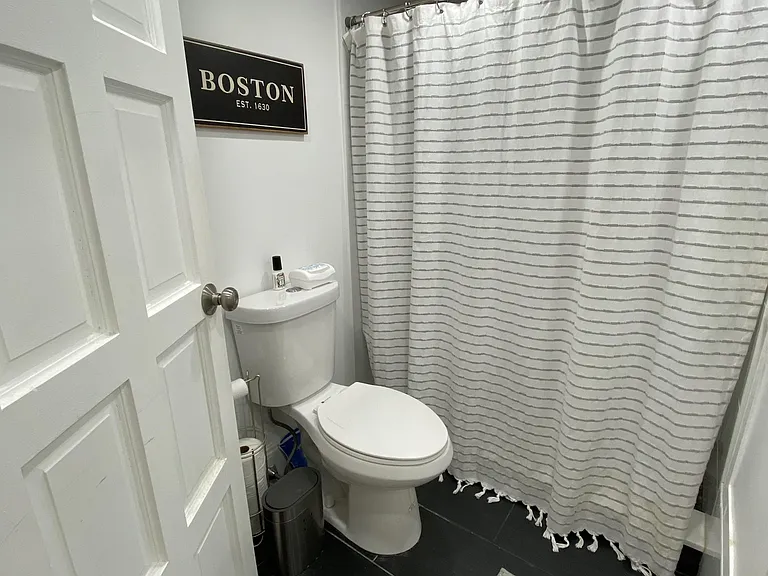 503 Beacon St #11 — Photo 11