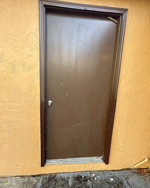 Outside storage & Laundry