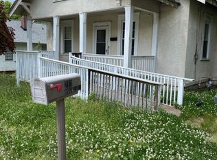 213 Holmes St, Laurens, SC 29360