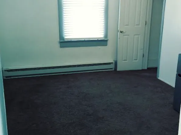 28 S Church St #1A, Westminster, MD 21157