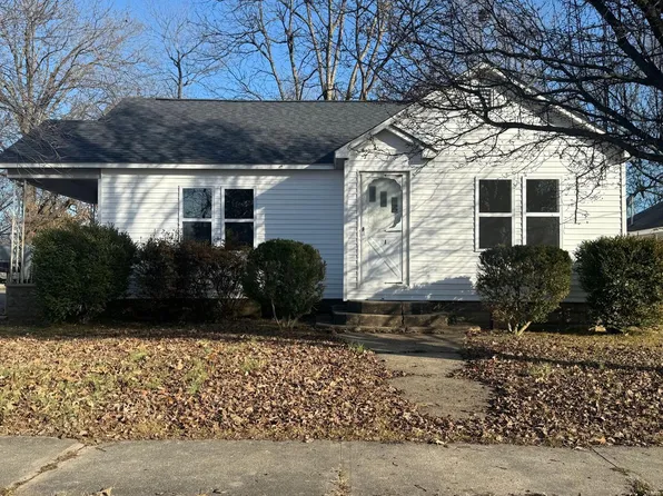 716 N Catalpa St, Dexter, MO 63841