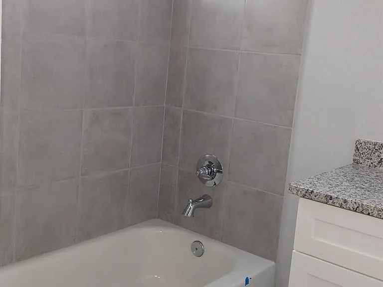 18827 Luminescent Ln — Photo 23
