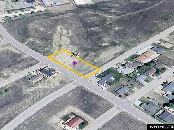 502 Emigrant Dr, Glenrock, WY 82637