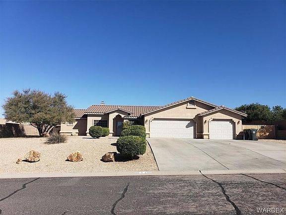 2nd image of 2832 Cimarron Dr