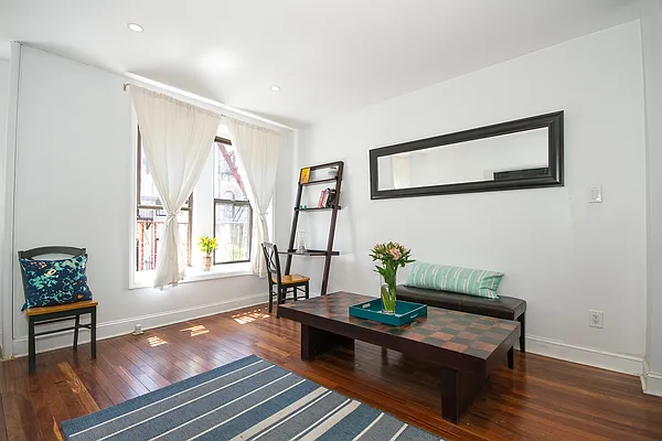 Rented by Oxford Property Group | media 16