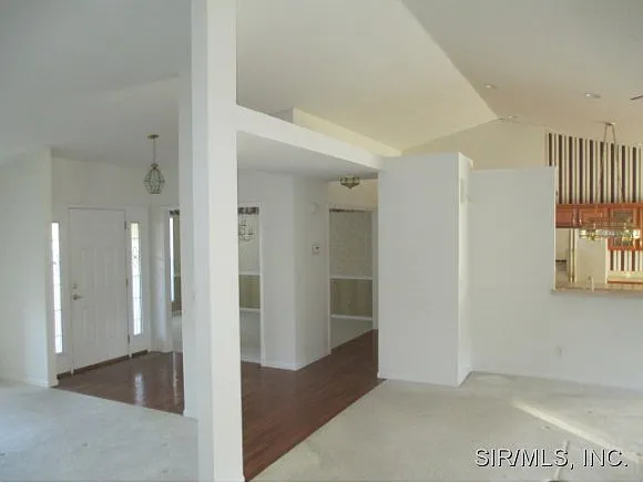 2048 Cedarwood Trl photo 1