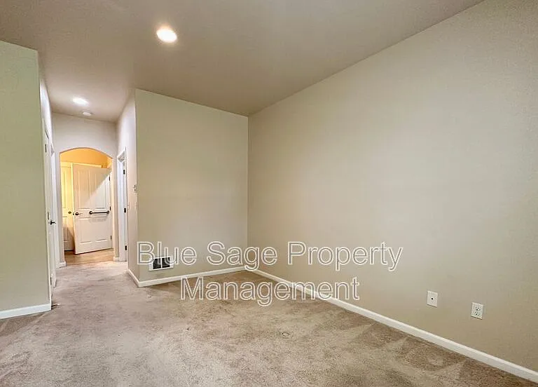 50 Goldenrod Ln — Photo 11