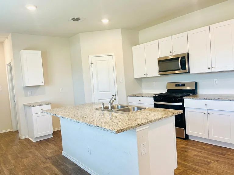 3202 Lamoka Lake — Photo 8