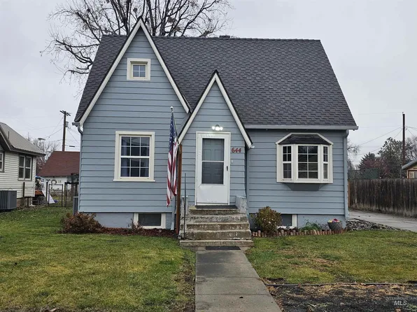 644 N 7th St, Payette, ID 83661