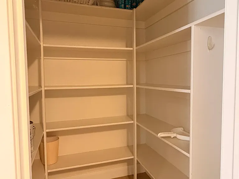 1743 W Green Valley Ln — Photo 15