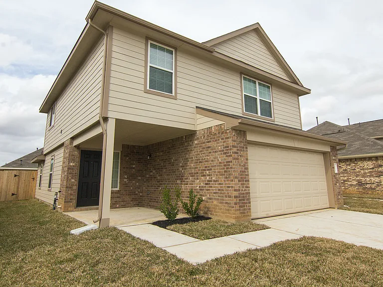 24226 Treviso Gardens Dr — Photo 3