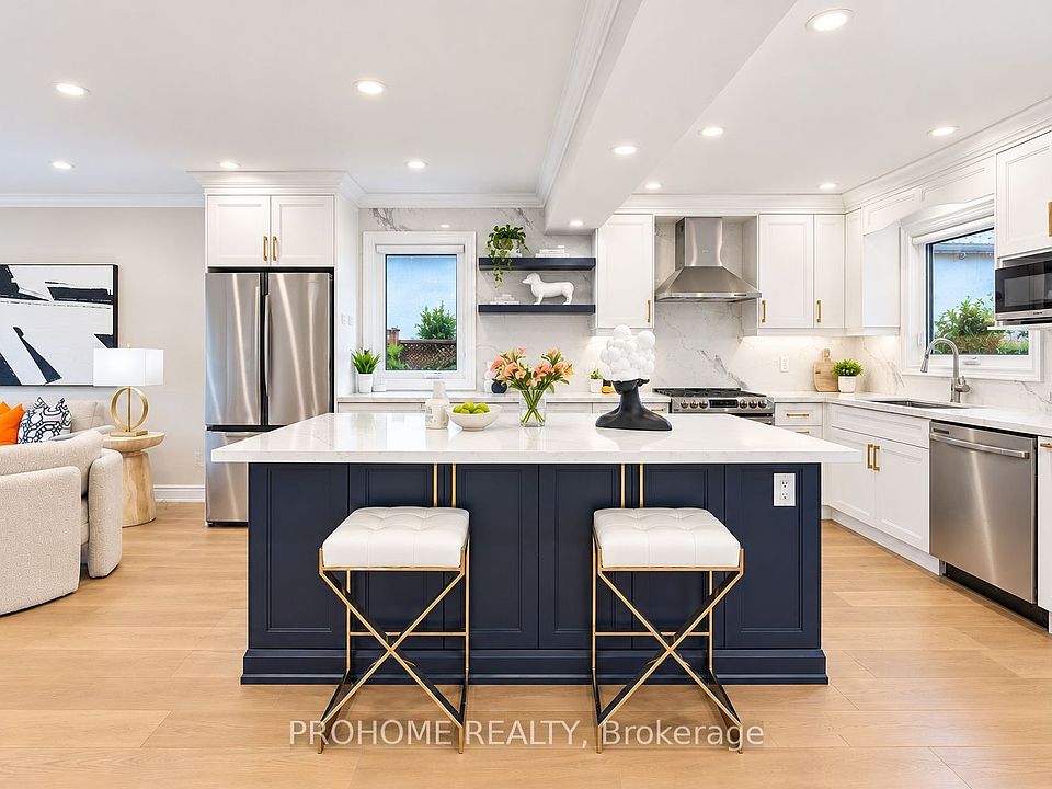 1st image of 36 Summerfeldt Cres