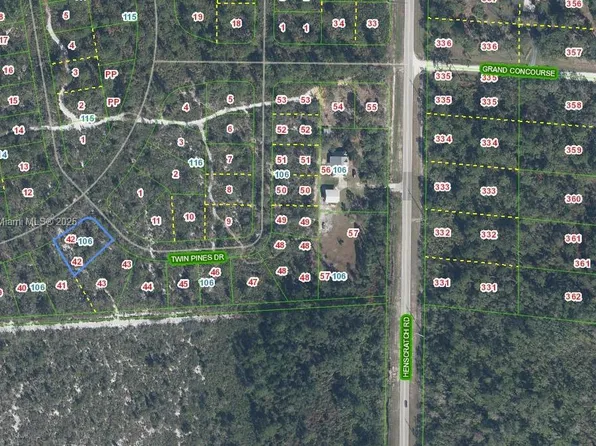 1201 Twin Pines Dr, Sebring, FL 33875