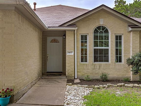 3rd image of 1407 Laurel Glen Blvd