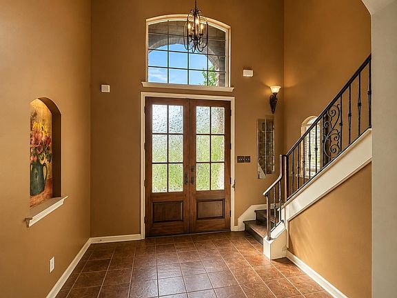 3rd image of 4883 Saddlehorn Dr