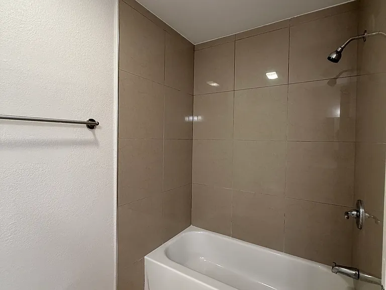 1265 Kendall Dr #412 — Photo 14