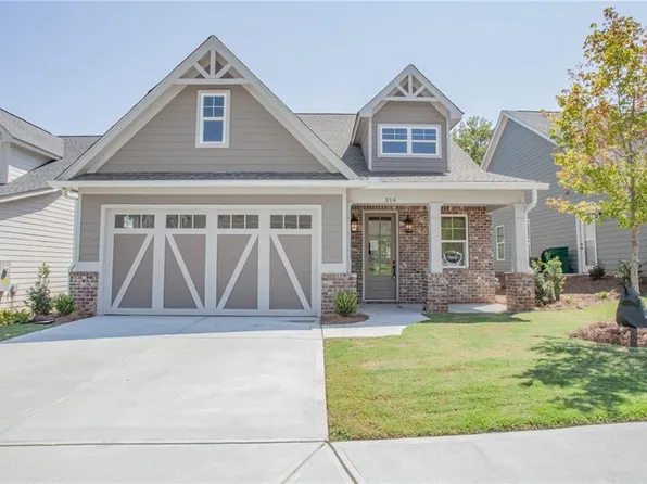 314 Maple View Dr, Carrollton, GA 30117