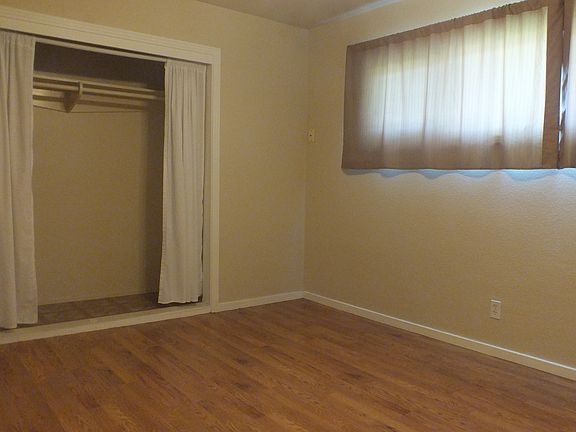Spacious bedroom