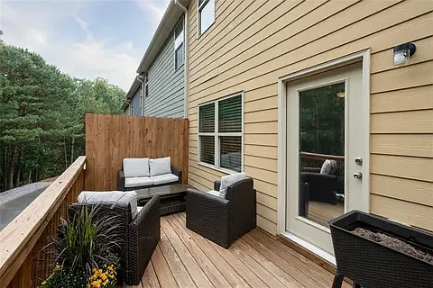 819 Ash St — Photo 24