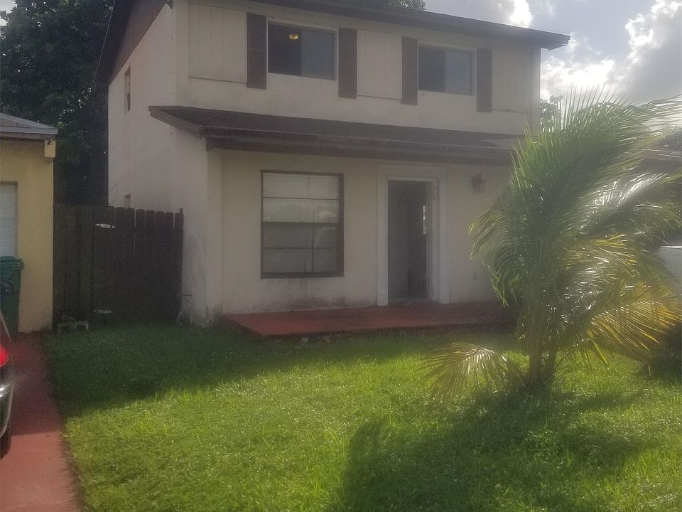 1st image of 19227 NW 53 Circle Pl