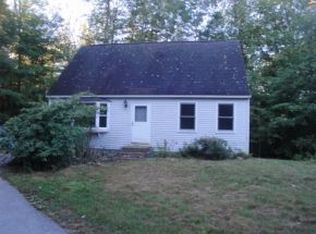 86 Ridge Rd, Deerfield, NH 03037