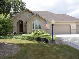 8731 Blue Spruce Ct, Racine, WI 53406