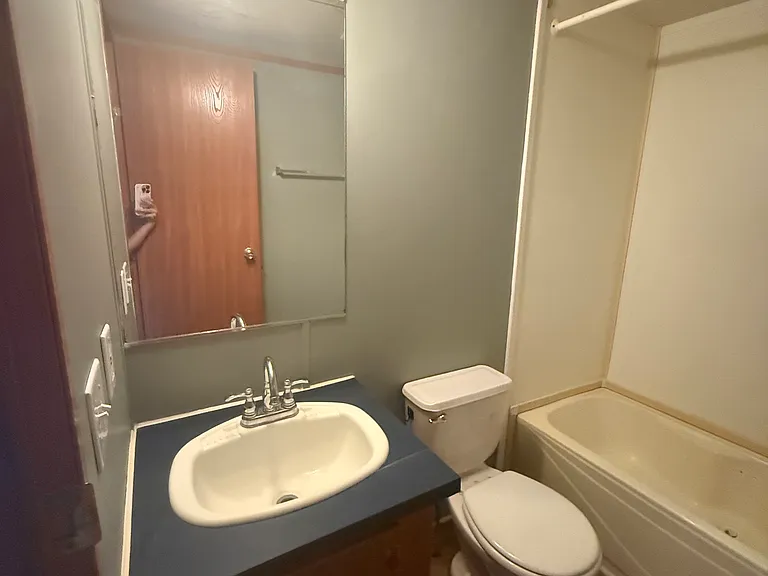 106 Arrowhead Dr — Photo 3