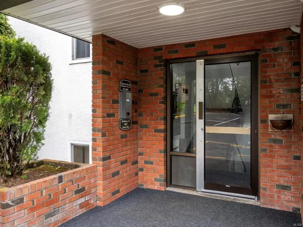 997 Bowen Rd #4204, Nanaimo, BC V9R 2A4