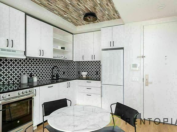 3rd image of 340 Evergreen Ave #479