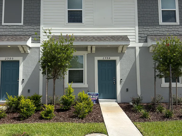 2984 Skyline Loop — Photo 1
