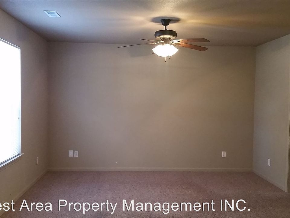 2nd image of 16509A Hunters Ridge Ln
