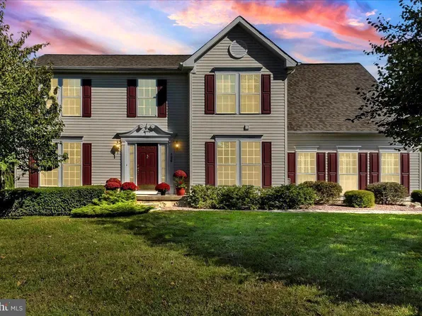 126 Hemlock Dr, Cochranville, PA 19330
