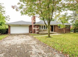 4199 White Oak Dr, Dayton, OH 45432