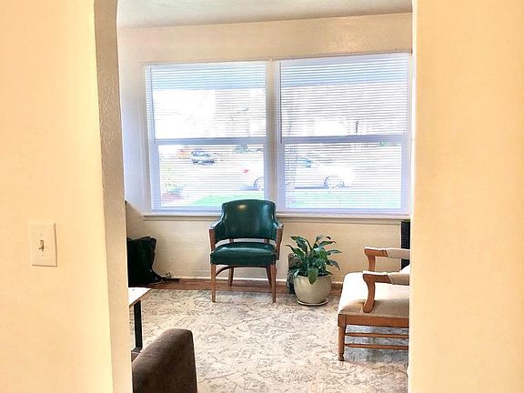 5th image of 721 Park St