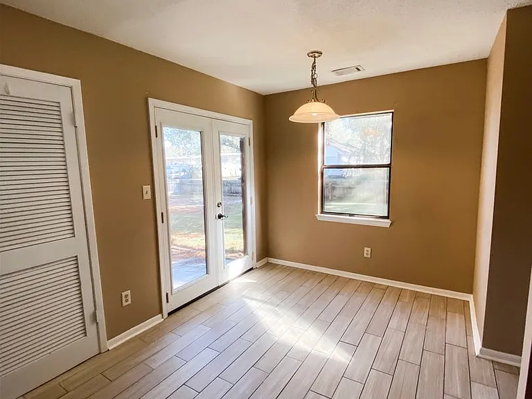 696 Tyner St #1 — Photo 5