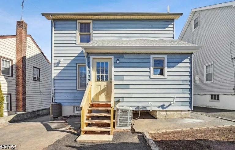 1252 Magnolia Pl — Photo 13