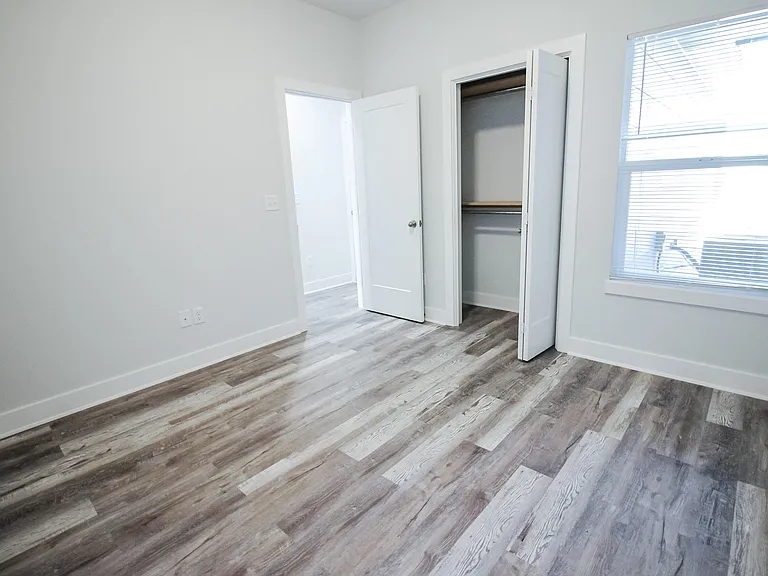 5409 N Colburn St — Photo 4