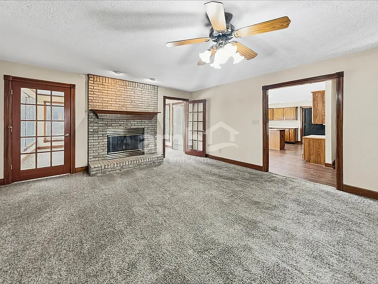 1121 New Harmony Dr — Photo 6