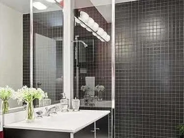 8 West 65th Street 5A image 7 of 8