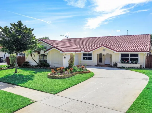 4870 Hawkes Bluff Ave, Davie, FL 33331