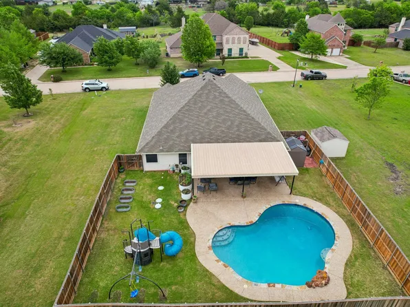 202 Southview Dr, Fate, TX 75189