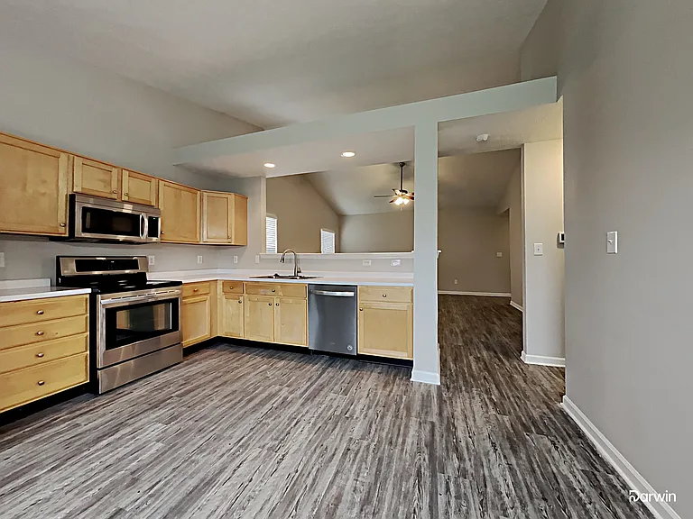 12190 Driftstone Dr — Photo 2