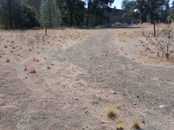 17200 Elder Creek Cir, Corning, CA 96021