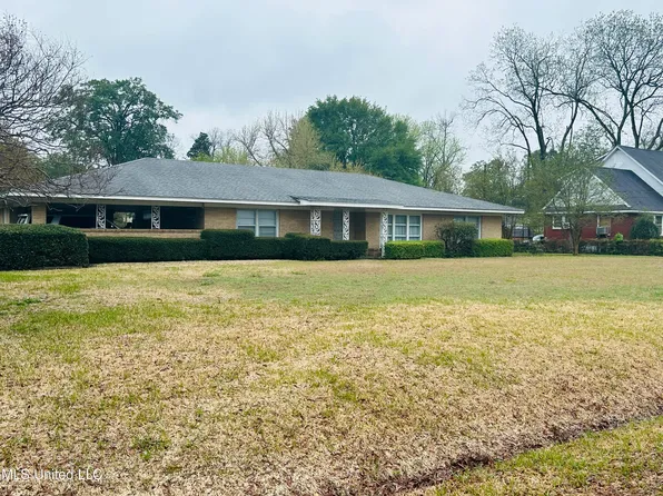 806 Bell Ave, Greenwood, MS 38930