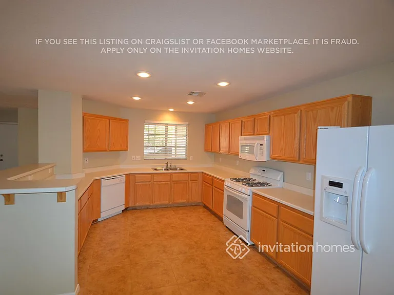 8607 Shady Pines Dr — Photo 3