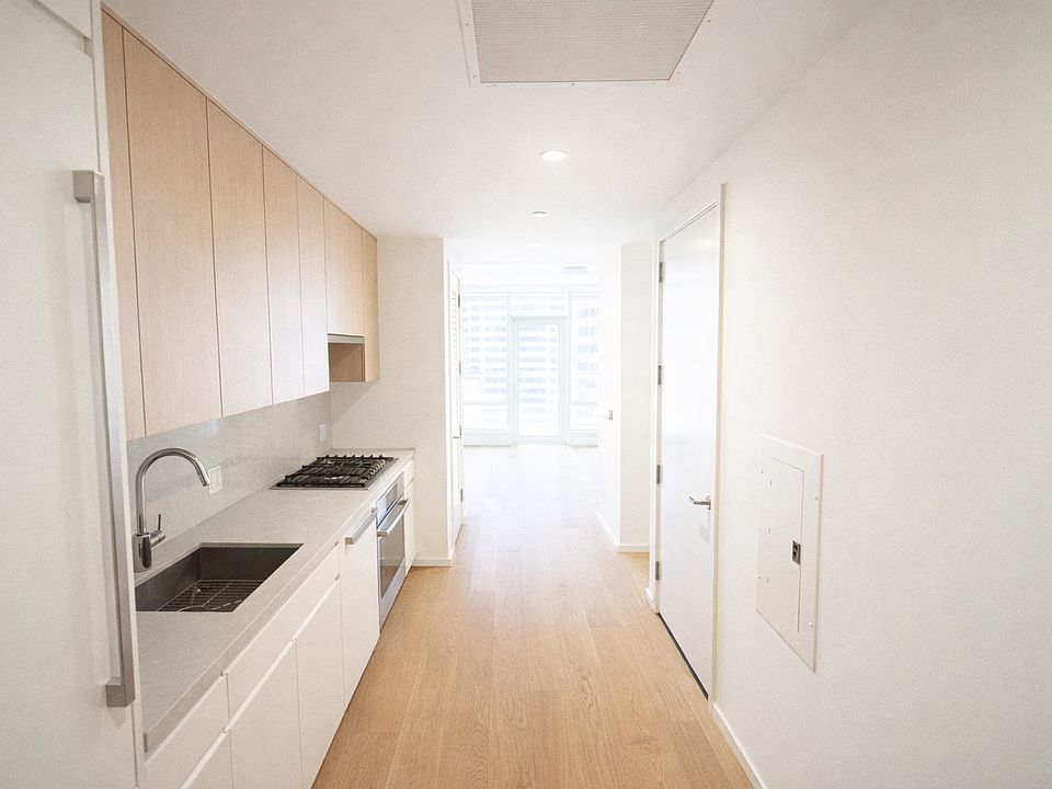 1st image of 877 Francisco St #1221