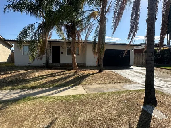 2034 E Acacia Ave, Fresno, CA 93726