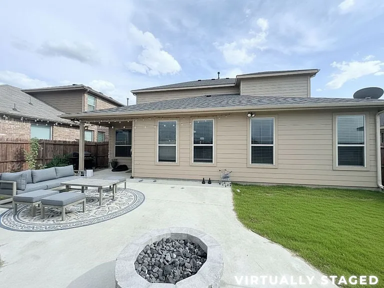 1009 Cushing Dr — Photo 12