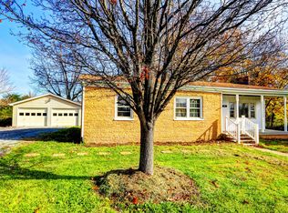 105 Poe Dr, Front Royal, VA 22630